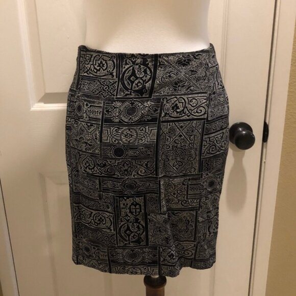 Vintage Kensington Square wrap skirt in EUC - Picture 5 of 7